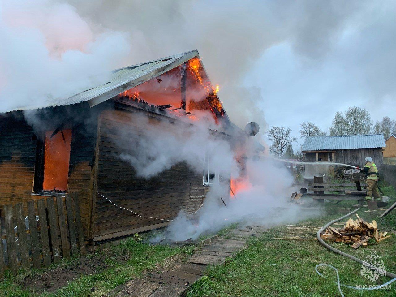 В Суне произошел пожар в жилом доме